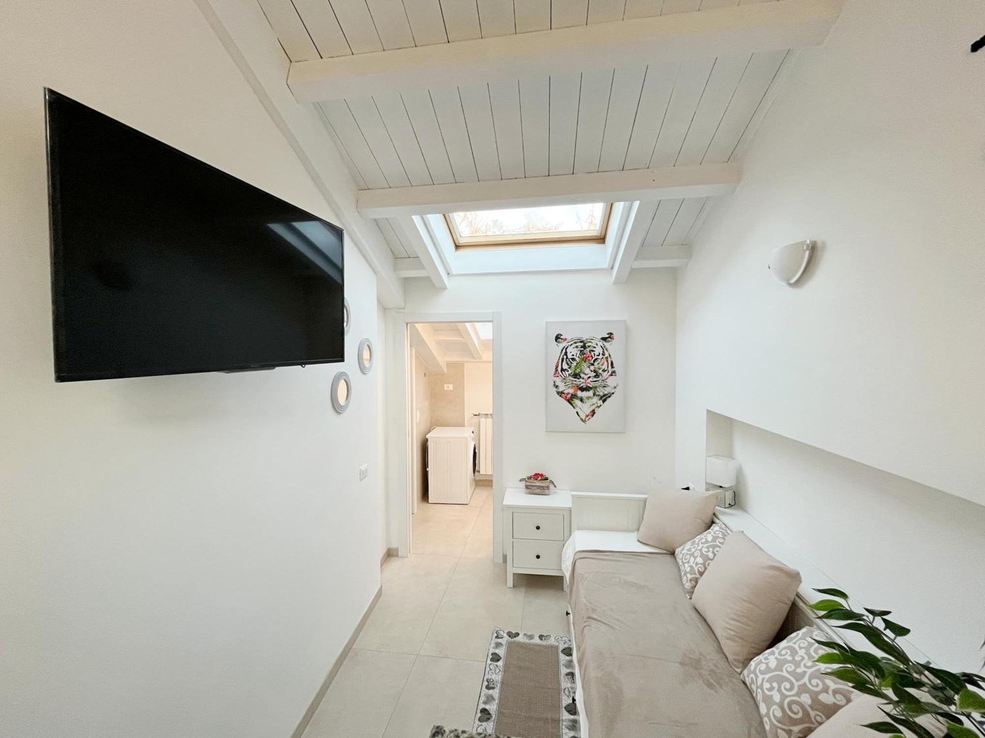 Monolocale Incantevole A Cadorago Apartment